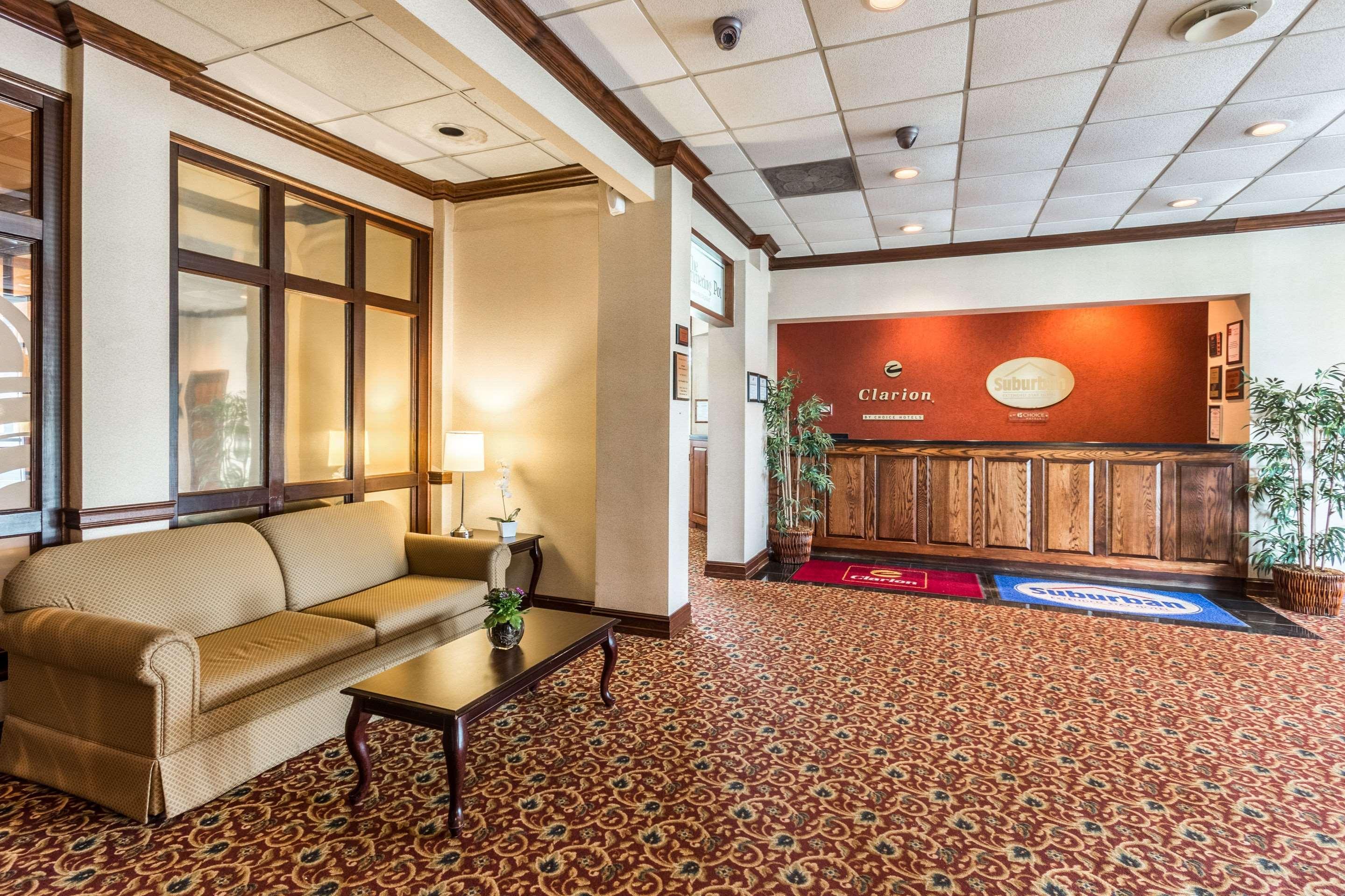 Suburban Extended Stay Hotel Фермонт Екстер'єр фото